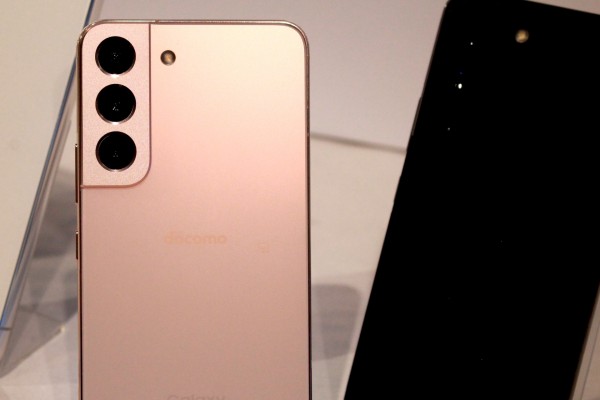 KDDI、携帯電話サービス「UQ mobile」にて5Gスマホ「Galaxy S22