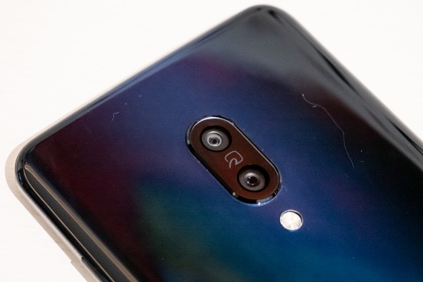ソフトバンク、SoftBank向けフラッグシップスマホ「AQUOS zero2