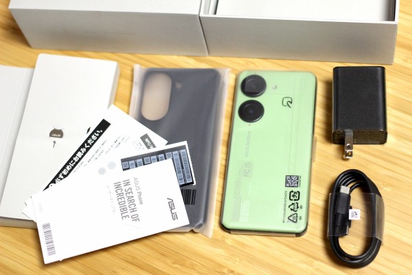 防水＆FeliCa対応で小型・高性能な新フラッグシップスマホ「ASUS