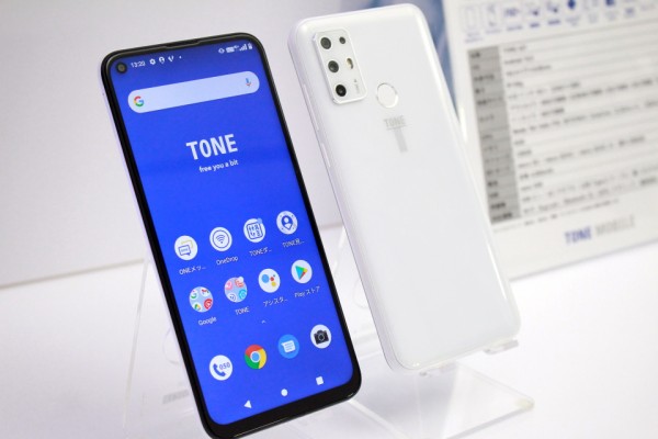 トーンモバイルのオリジナルスマホ「TONE e21」を写真と動画で紹介！AIを活用した独自機能やクアッドカメラ搭載で2万1780円【レポート】 :  S-MAX