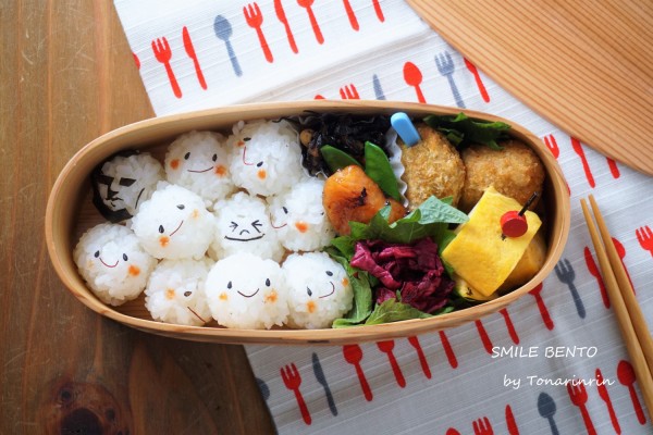 ムーンとこむすび君弁当 ちょっと怖いやん Smile Bento Powered By ライブドアブログ