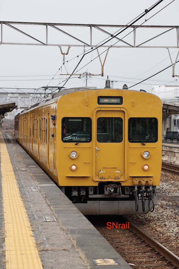 国鉄岡山の113系と381系やくも号を満喫！その5 : SN総合車両所