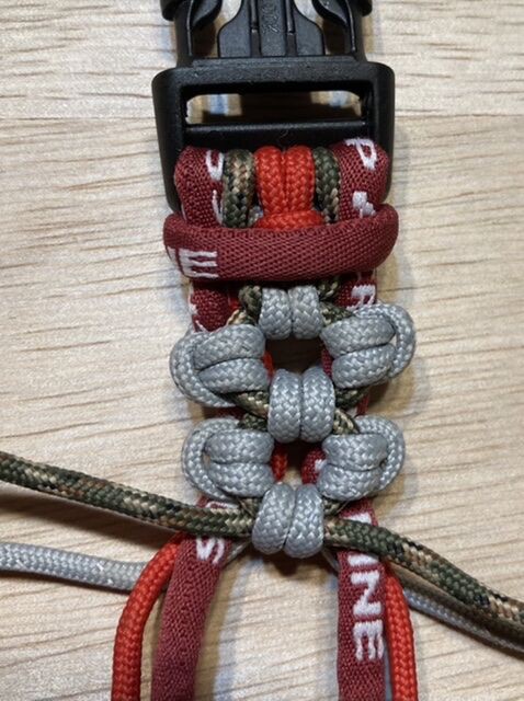 パラコード首輪の編み方(花)〜Aztec sun bar : 柴犬モコモコ日記