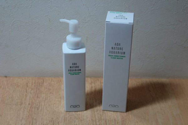 展示水槽の白濁りに アクアマリン