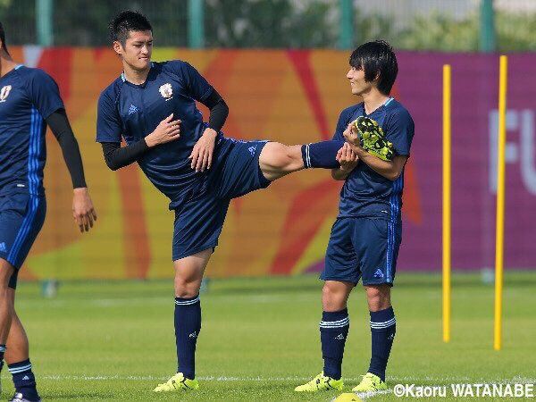 朗報 小さな巨人中島翔哉１６４cmという事実 画像あり 日本代表 サッカー まとめ