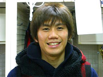 浦和レッズの柏木陽介が 手が隠れるくらい長い袖のユニホームを着ている理由 2 Goal 2chサッカーまとめ