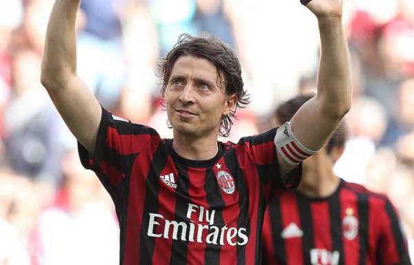 元イタリア代表mfモントリーボ 古巣ミランへの憤りと共に34歳で現役引退 サッカータイム