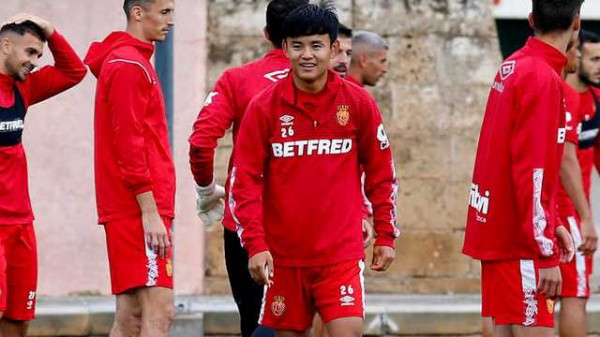 久保建英さんについてマジョルカのアシスタントコーチ 19歳だが 頭は30歳のように感じる サッカータイム