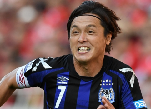 遠藤保仁 オレがもう代表に戻れないと思ってるの 秘策があるから待っててよ サッカーレボリューション