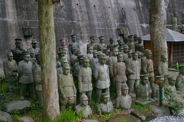 大慈山中ノ院の軍人像に行ってきました【愛知県南知多町】 : 寄る辺