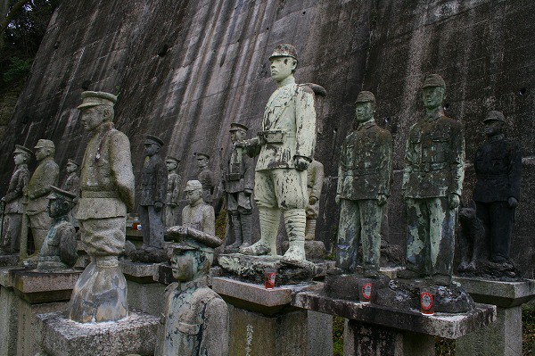 大慈山中ノ院の軍人像に行ってきました【愛知県南知多町】 : 寄る辺