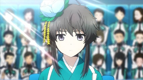 魔法科高校の劣等生 第13話 雫ちゃんの振り袖 深雪ちゃんの巫女姿にデレほのかちゃんかわいい お兄さま大人気の中森崎の嫉妬が負けフラグにしか見えないのだが そくどく