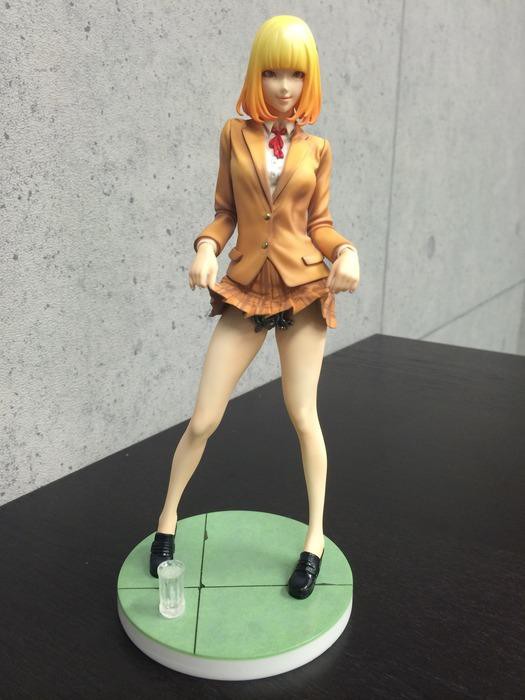 監獄学園 フィギュア 緑川花 予約開始 ジャージ メデューサのコンパチ仕様に加え 花ちゃんが飲み口を切ってくれたペットボトルが付属 そくどく