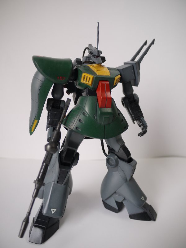 機動戦士zガンダム ディジェをゲルググカラーに塗ってみたら思った以上にゲルググな件 そくどく