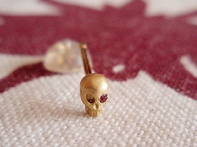 e.m. little emblem Loveピアス e.m. group Official Site |e.m.| LOVE BY e.m. | little emblem