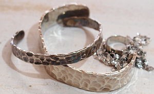 愛知万博記念 メーテル銀プレート買取 名古屋でシルバー買取は金山のさ