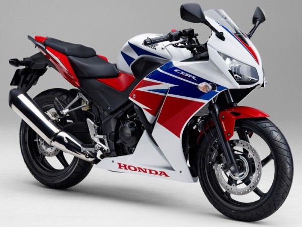 Ninja250 Yzf R25 Cbr250rをバイク素人が比較してみた ひいろぐ