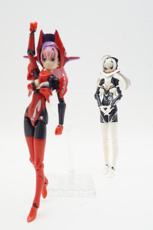 【未開封】武装神姫 MMS アーク　イーダ　オリジナルカラーバージョン 武装神姫 ハイスピードトライク型MMS アーク with ストラダーレ