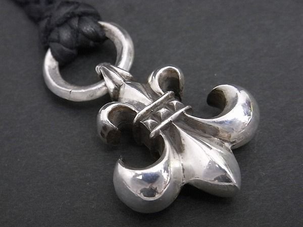 サザンクロス銀座店にてCHROME HEARTS/クロムハーツ【オールド1994刻印・希少】BSフレアペンダントｗ/レザーブレードをお買取致しました！！！  : メンズブランド買取専門店サザンクロス