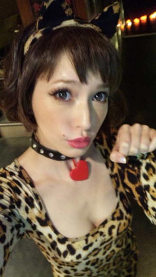 ハッピーハロウィン藤井リナの女豹コスプレがエロ可愛い 芸能ニュース穴があったら入りたい