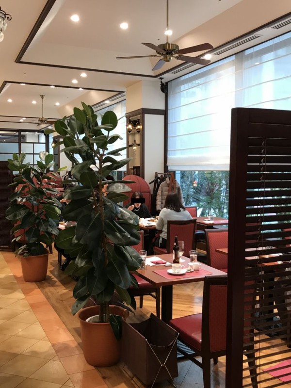 下町っ子の上の空