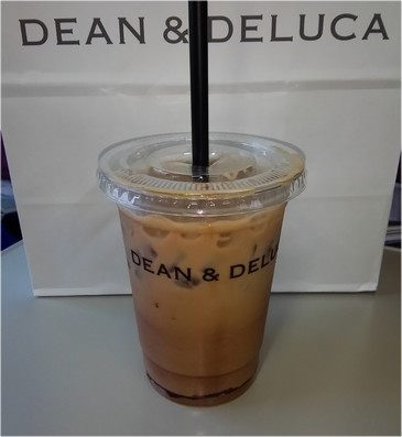 Dean Delucaのアイスモカラテと岩塩プレッツェル Haruharuの普段着ごはん