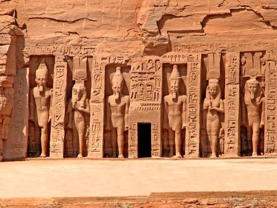 トリノ博物館収蔵のミイラの一部が ラムセス2世の正妃ネフェルタリのものと確認された のニュース Sptツアーズのブログ トリノ博物館収蔵のミイラの一部が ラムセス2世の正妃ネフェルタリのものと確認された のニュース Sptツアーズのブログ