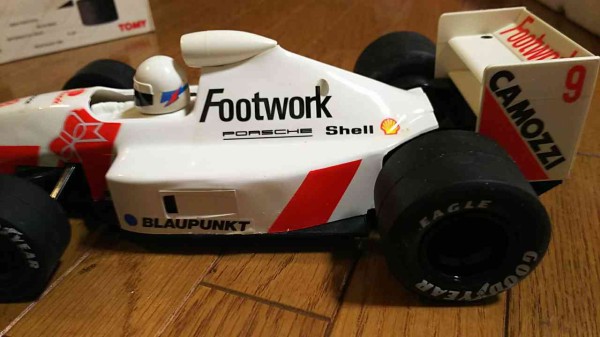 1991年【TOMY 1/13 フットワークポルシェFA12】フェラーリ642に