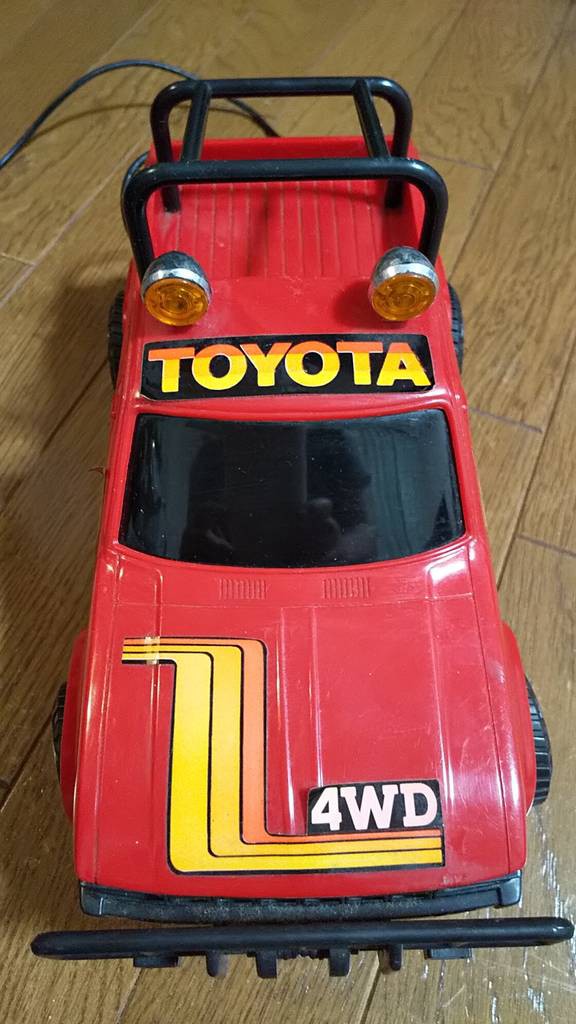 1980年代【チェリコ 1/18 TOYOTA トラック4WD】動かない古いリモコン