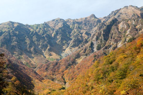 ハイキング三昧の10月は谷川岳 一ノ倉沢へ なないろpallet