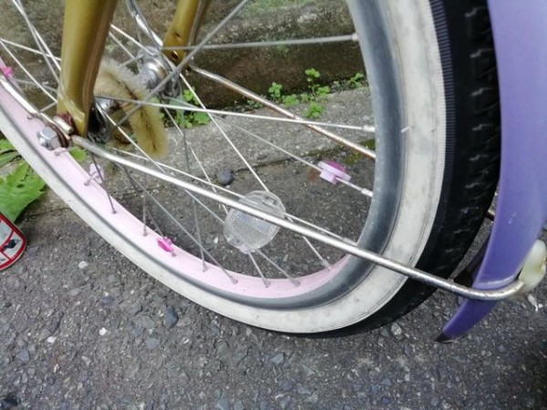 子供用の自転車整備 ダイソー製品で錆落とし 塗装で仮完成 自転車と介護な生活 子供用の自転車整備 ダイソー製品で錆落とし 塗装で仮完成 自転車と介護な生活