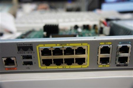 Cisco 1812J ３台 Cisco 1812J ルータ 3台セット ケーブル類付属 - メルカリ