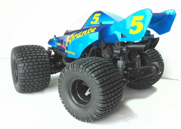 TAMIYA GF-01コミカルアバンテカスタム 1/10RC XB(完成モデル) コミカル アバンテ (GF-01CBシャーシ