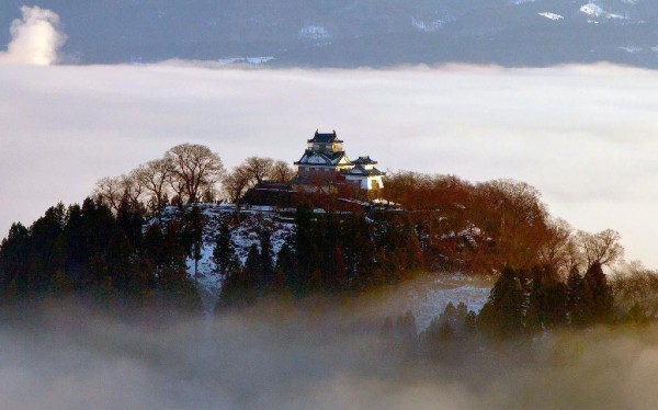 天空の城はマチュピチュだけではない 一度は見たい日本の天空の城 日本の歩き方ならおやじ旅