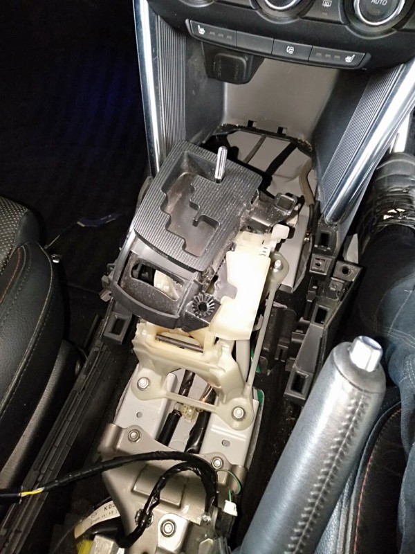 CX5 「シフトレバーをPに入れてください」と表示される : ののいち