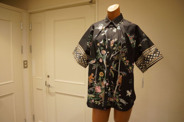 美品✨ケイタマルヤマ シルク混 花柄刺繍 ロングコート ブラック ✨極美品 ケイタマルヤマ ステンカラー コート 和柄 - メルカリ