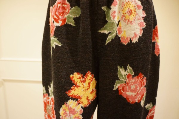 KEITAMARUYAMA（ケイタマルヤマ）Flower jacquard ニットパンツ : mode shop sugino official  blog