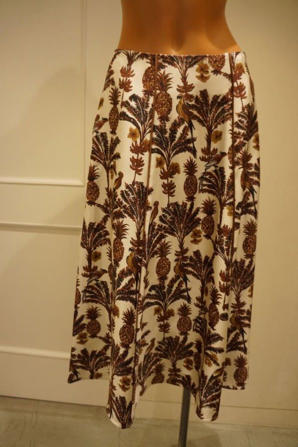 ケイタマルヤマ 花鳥風月 スカート 丸山百景』KEITA MARUYAMA 30周年を記念し「SEVEN TEN by MIHO