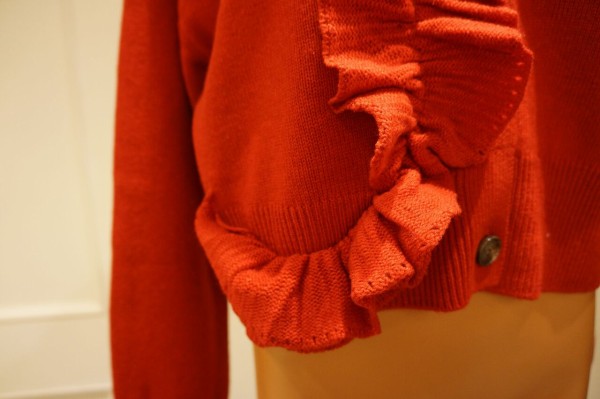 DUAL VIEW 2025新作チャーム付きカーディガン DUAL VIEW 2025新作チャーム付きカーディガン - メルカリ