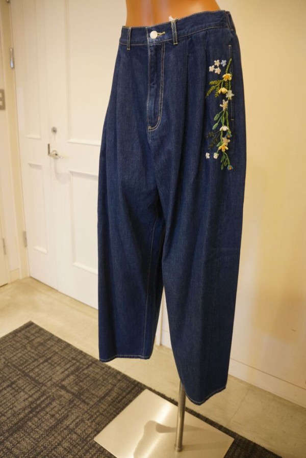 KEITA MARUYAMA（ケイタマルヤマ）Bead Embroidery Denim Pants : mode