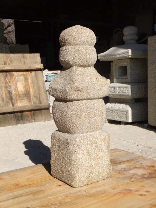 一石五輪塔　手作り　御影石 お庭用の一石五輪塔を製作しました : 岡崎市 老舗石屋㈱杉田石材店の