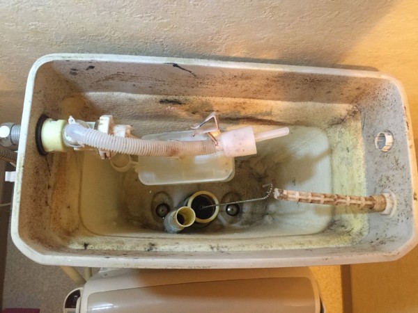 兵庫県尼崎市 トイレタンク故障修理 水漏れ Inax修理 水道修理 大阪 京都 奈良 兵庫の施工日誌