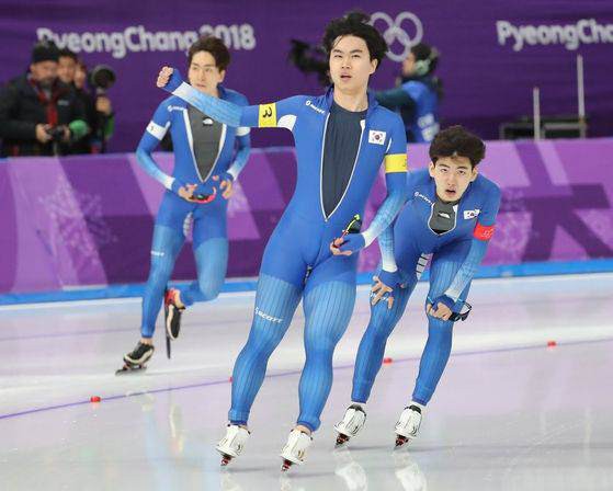 スケートマンスジ 悲報】韓国人スピードスケート選手、スーツがピチピチすぎてマンスジが見えてしまう : スキャンダルニュース