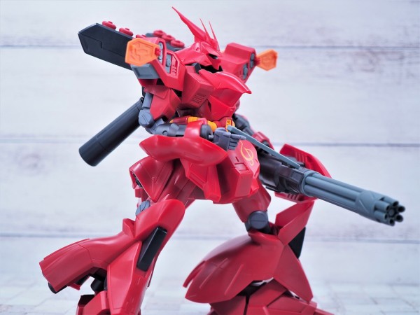 GUNDAM UNIVERSE サザビー レビュー : おもちゃの巣（玩具レビュー）