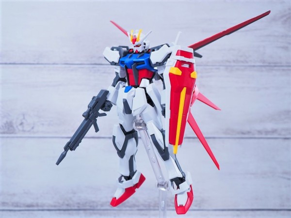 EG ストライクガンダム レビュー : おもちゃの巣（玩具レビュー）