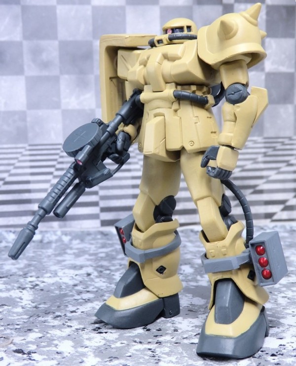 バンプレスト ディスプレイモデル MS-06F2 ザクII レビュー : おもちゃ