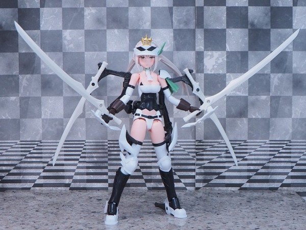 メガミデバイス 武装神姫 エーデルワイス メガミデバイス 武装神姫 猟兵型エーデルワイス を作る！ その1
