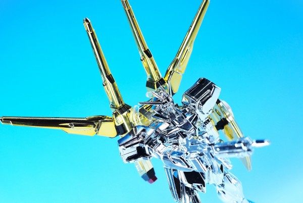 1/144 ストライクガンダム シルバーメッキヴァージョン レビュー