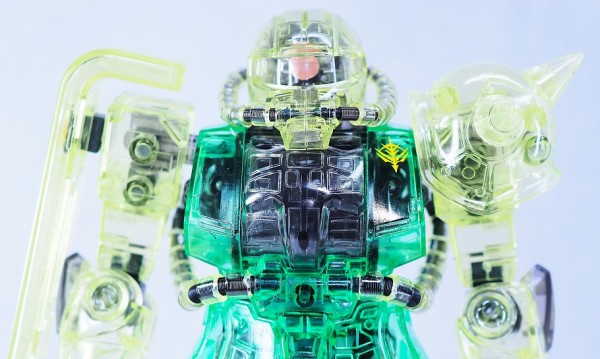 MG ザクII クリスタルバージョン レビュー : おもちゃの巣（玩具