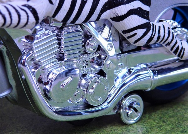 Animal Friction Motorcycle ゼブラ (シマウマ型バイク） レビュー